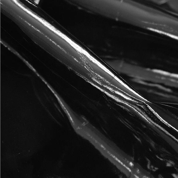 Commando Faux Patent Leather Black Leggings Size Medium - Picture 5 of 9